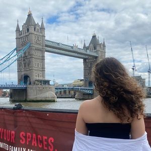 Meet your Posher, Miriam